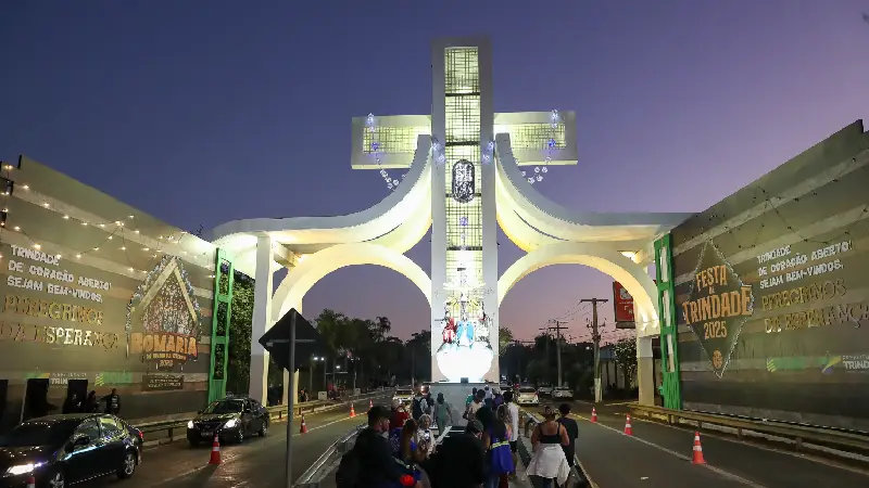 Comece a planejar sua viagem para a Festa do Divino Pai Eterno